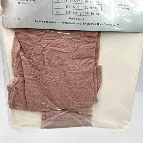 Vintage Silk Impressions Opal Control Top Pantyhose - Picture 5 of 5